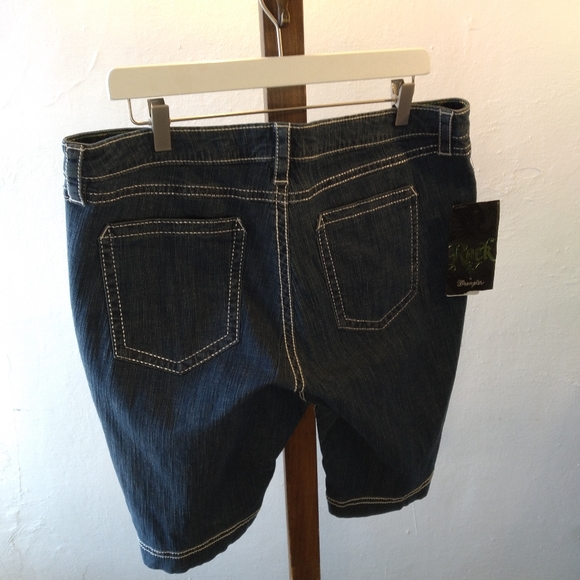 Rock 47 by Wrangler NWT Denim Short - Picture 4 of 6